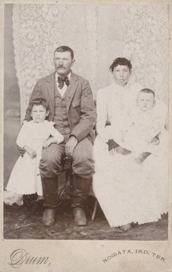 nowata_indian-territory_family_portrait